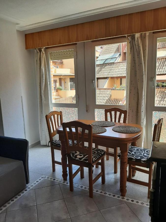 Amazing Sunny Flat With Balcony Pool Two Mins From The Beach トレビエハ エクステリア 写真