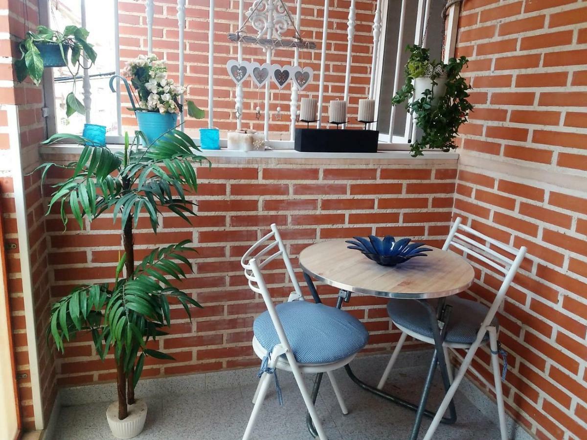 Amazing Sunny Flat With Balcony Pool Two Mins From The Beach トレビエハ エクステリア 写真